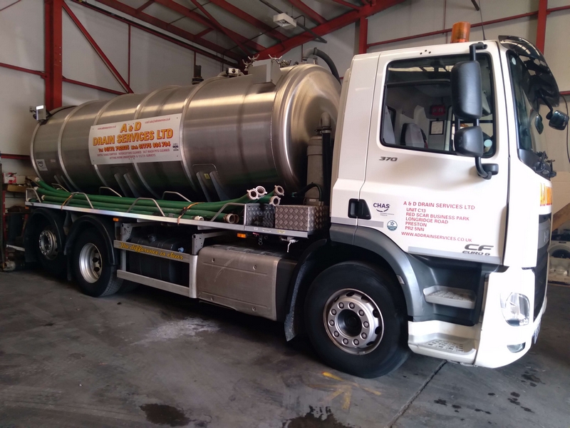 3000 Gallon Tanker